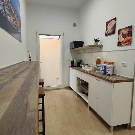 B&B Immare Brindisi Bagian luar foto