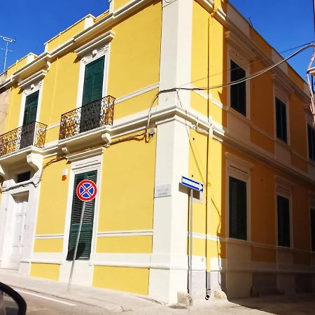 B&B Immare Brindisi Bagian luar foto