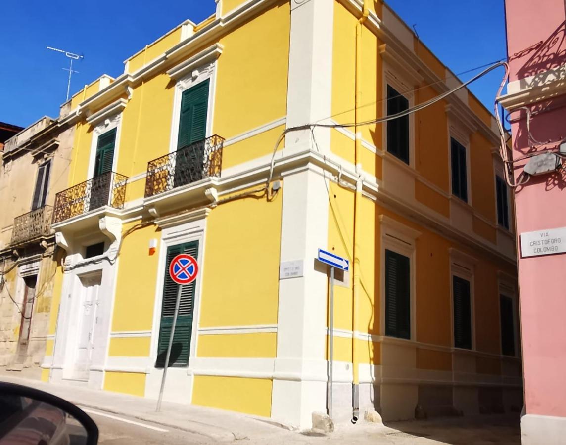 B&B Immare Brindisi Bagian luar foto